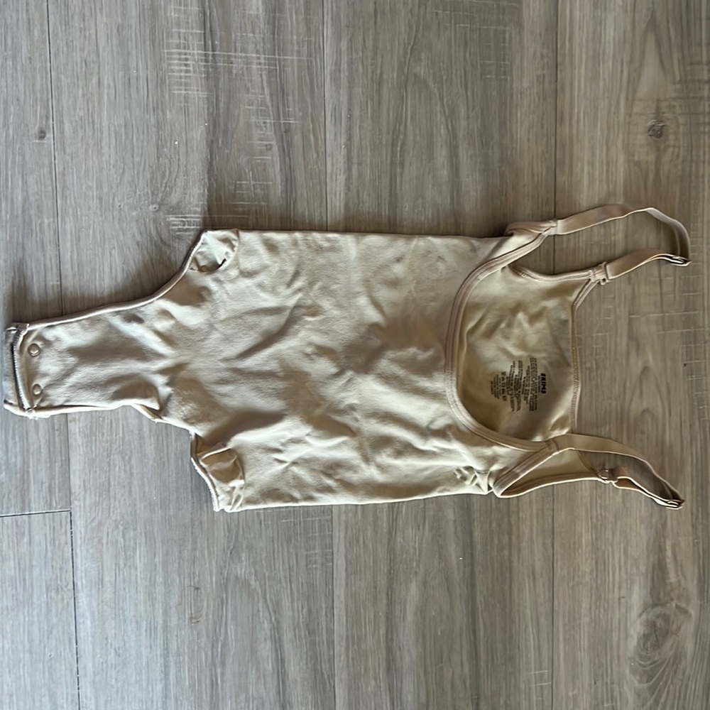 SKIMS womens seamless sculpt open bust bodysuit XS